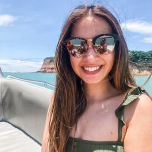 Meet your Posher, Caroline